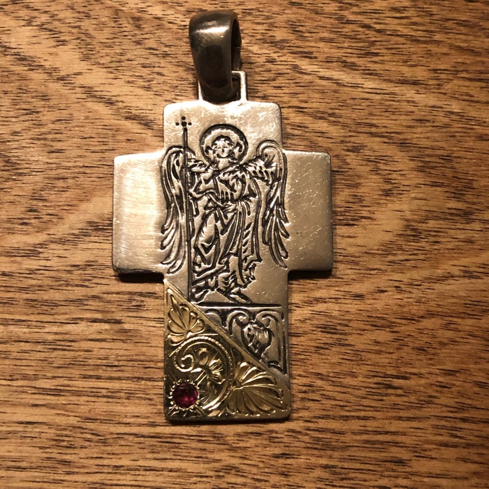 Konstantno Cross